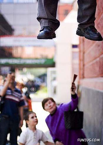 strange_german_street_04