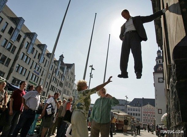 strange_german_street_06